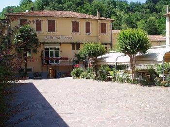 Albergo Amici Varese Ligure Exteriör bild