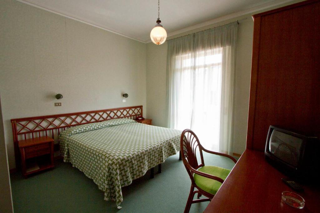 Albergo Amici Varese Ligure Rum bild